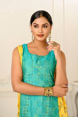Yellow Colour Ethnic Kurti With Jacket For Girlish Looks 3