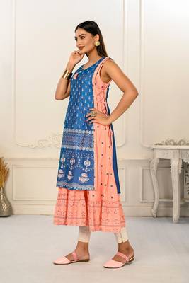 Pink Colour Ethnic Kurti With Jacket For Girlish Looks 4