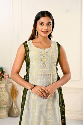 Green Colour Ethnic Kurti With Jacket For Girlish Looks 3