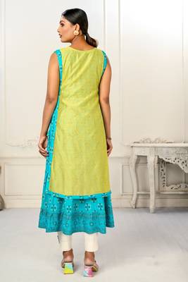 Turquoise Colour Ethnic Style Printed Kurti With Koti For Girlish Looks 2
