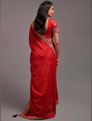 Red Colour Traditional Bandhej Print Embroidered Border Saree With Belt 2