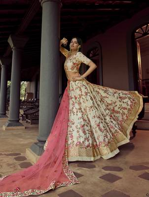 OFF WHITE SEQUINCE SWAROVSKI & RESHAM EMBROIDERED GEORGETTE FESTIVE BRIDAL WEDDING & PARTY WEAR SEMI STITCHED LEHENGA 1