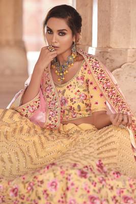 YELLOW ZARI ZARKAN & THREAD EMBROIDERED GEORGETTE FESTIVE BRIDAL WEDDING & PARTY WEAR SEMI STITCHED LEHENGA 3