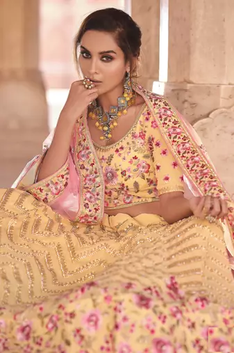 YELLOW ZARI ZARKAN & THREAD EMBROIDERED GEORGETTE FESTIVE BRIDAL WEDDING & PARTY WEAR SEMI STITCHED LEHENGA