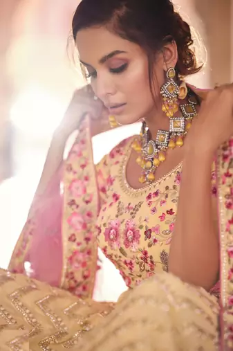 YELLOW ZARI ZARKAN & THREAD EMBROIDERED GEORGETTE FESTIVE BRIDAL WEDDING & PARTY WEAR SEMI STITCHED LEHENGA