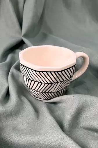 Artisanal Chic: Handcrafted, Hand-Painted, and Hand-Glazed Ceramic Mug with Black