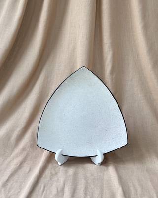 Handcrafted Triangular Matt Ivory White Serving Tray with Unique Black Speckles and Rim 2