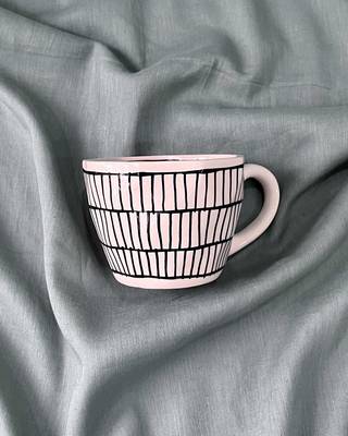 Urban Chic: Handcrafted Ceramic Mug with Brick Design Inside and Outside in Black on Ivory-White Background 1