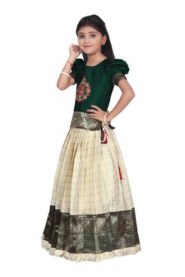 EVERWILLOW Kids Green New south Indian traditional pattu pavadai Jacquard Lehenga choli for girls dress 3
