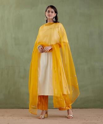 Ecru & yellow suniti devi kurta set 1