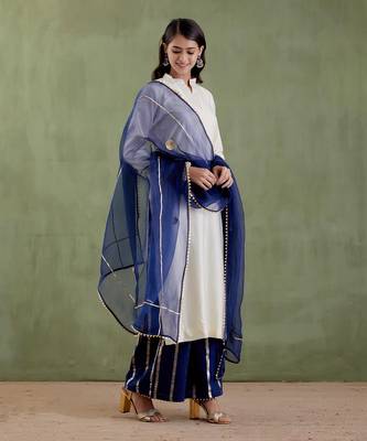 Ecru & midnight blue kashibai kurta set 1
