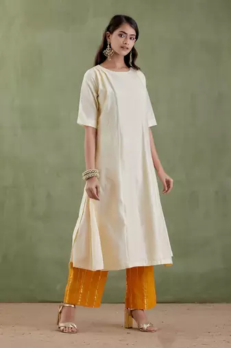Ecru & yellow suniti devi kurta set