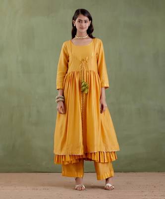 Yellow padmavati kurta set 2
