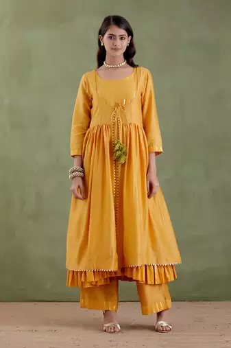 Yellow padmavati kurta set