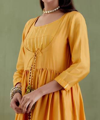 Yellow padmavati kurta set 3