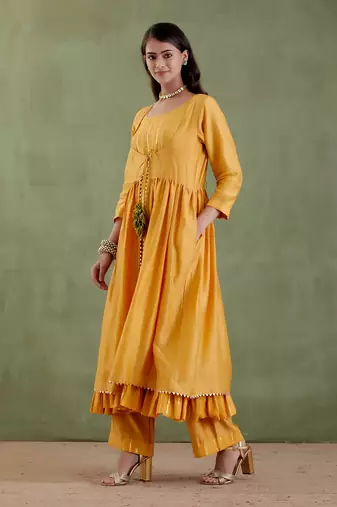Yellow padmavati kurta set