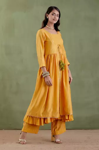 Yellow padmavati kurta set