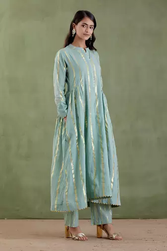 Aqua akka devi kurta set