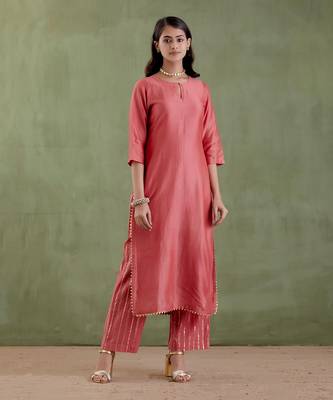 Red durgavati kurta set 1