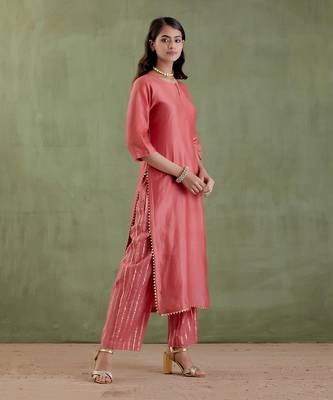 Red durgavati kurta set 4