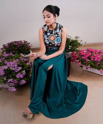 Bottle green & black top taisha gown 4