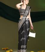 Rujave Black Chiffon Sarees With Blouse