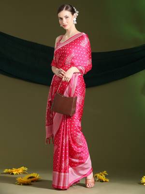 Rujave Pink Chiffon Sarees With Blouse 1