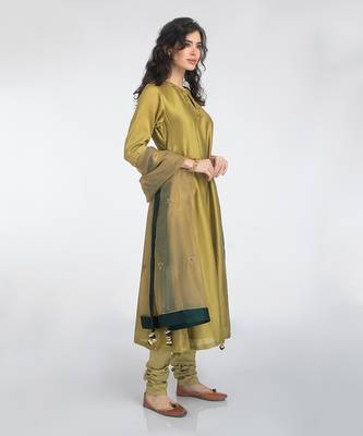 Olive green kurta set 3
