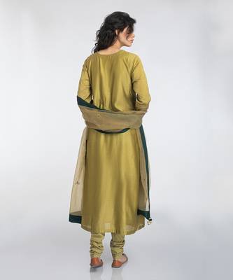 Olive green kurta set 4