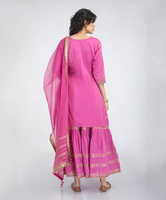 Taffy pink kurta set 3