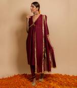 Maroon front yoke kurta set