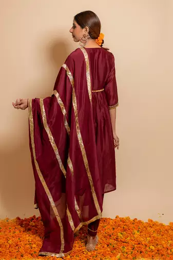 Maroon front yoke kurta set