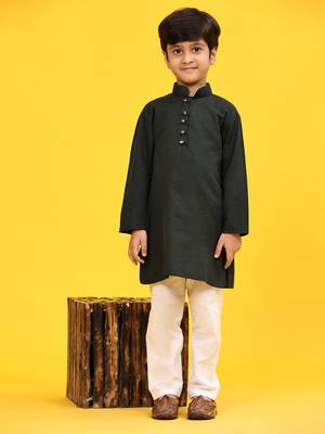 Dark Green Stripes Cotton Jacquard Kurta Pajama Set for Boys\\Traditional Wear 2