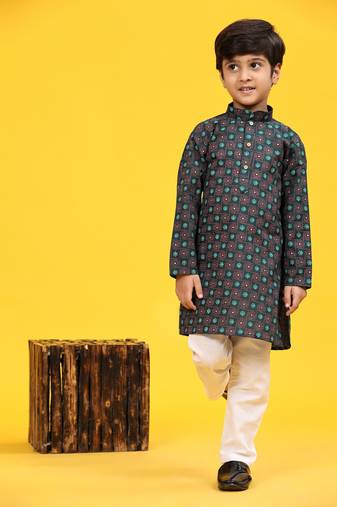 Green Stripes Cotton Jacquard Kurta Pajama Set for Boys\\Traditional Wear