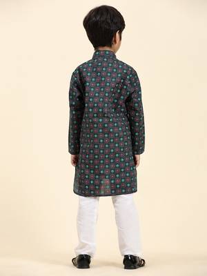 Green Stripes Cotton Jacquard Kurta Pajama Set for Boys\\Traditional Wear 8