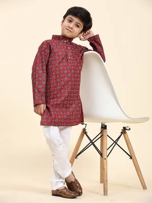 Maroon Stripes Cotton Jacquard Kurta Pajama Set for Boys\\Traditional Wear 2