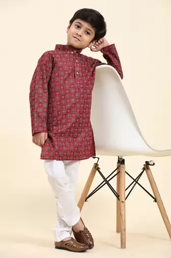Maroon Stripes Cotton Jacquard Kurta Pajama Set for Boys\\Traditional Wear