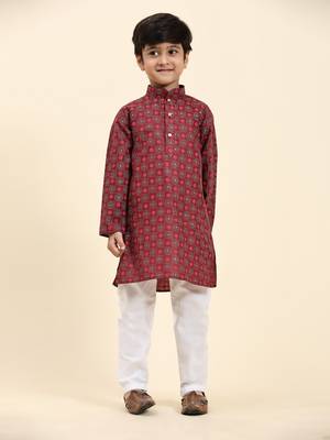 Maroon Stripes Cotton Jacquard Kurta Pajama Set for Boys\\Traditional Wear 4