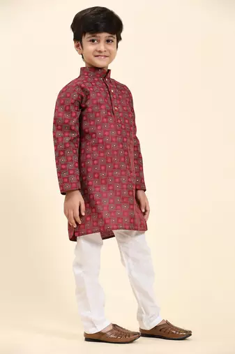 Maroon Stripes Cotton Jacquard Kurta Pajama Set for Boys\\Traditional Wear