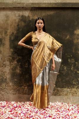 Gold and Silver Dual Handloom Tissue Saree Without Blouse 3