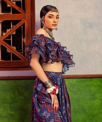 Blue printed ruffles top & pant set 3