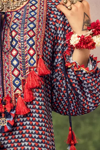 Blue printed & embroidered kurta