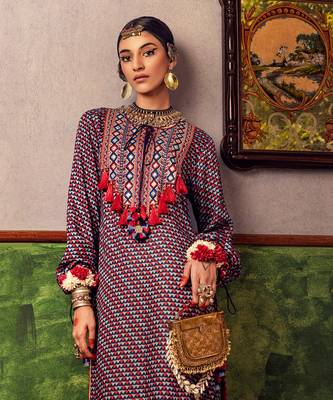 Blue printed & embroidered kurta 4