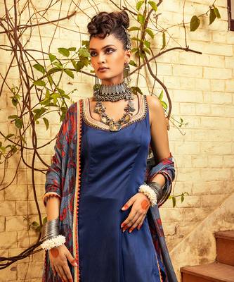 Blue satin printed kurta set 3