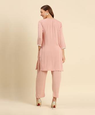 Pink crepe wrinkle short straight style kurta set 3