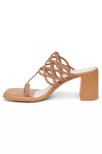 Nude dia heel