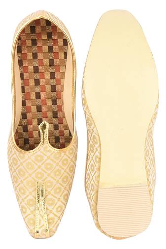 Desi colour mens ethnic footwear sherwani jutti-gold circle
