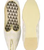 Desi colour mens ethnic footwear sherwani jutti-white gold