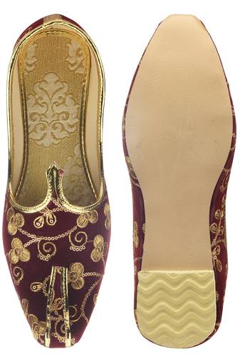 Desi colour mens ethnic footwear sherwani jutti-maroon velvet emb