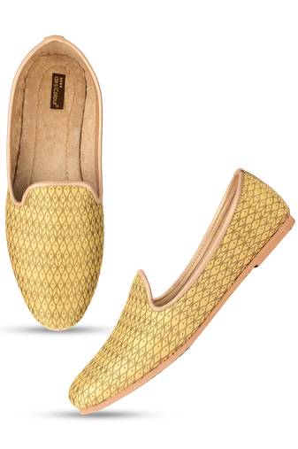 Desi colour mens ethnic footwear sherwani loafer-gold design 1